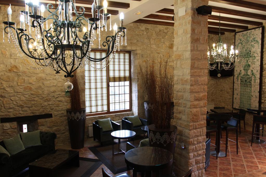 Hotel Palacio Dos Olivos Galdeano Екстериор снимка