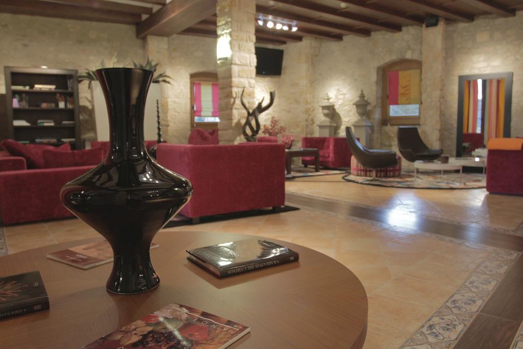 Hotel Palacio Dos Olivos Galdeano Екстериор снимка