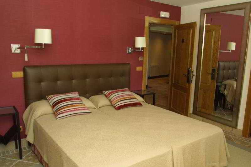 Hotel Palacio Dos Olivos Galdeano Екстериор снимка