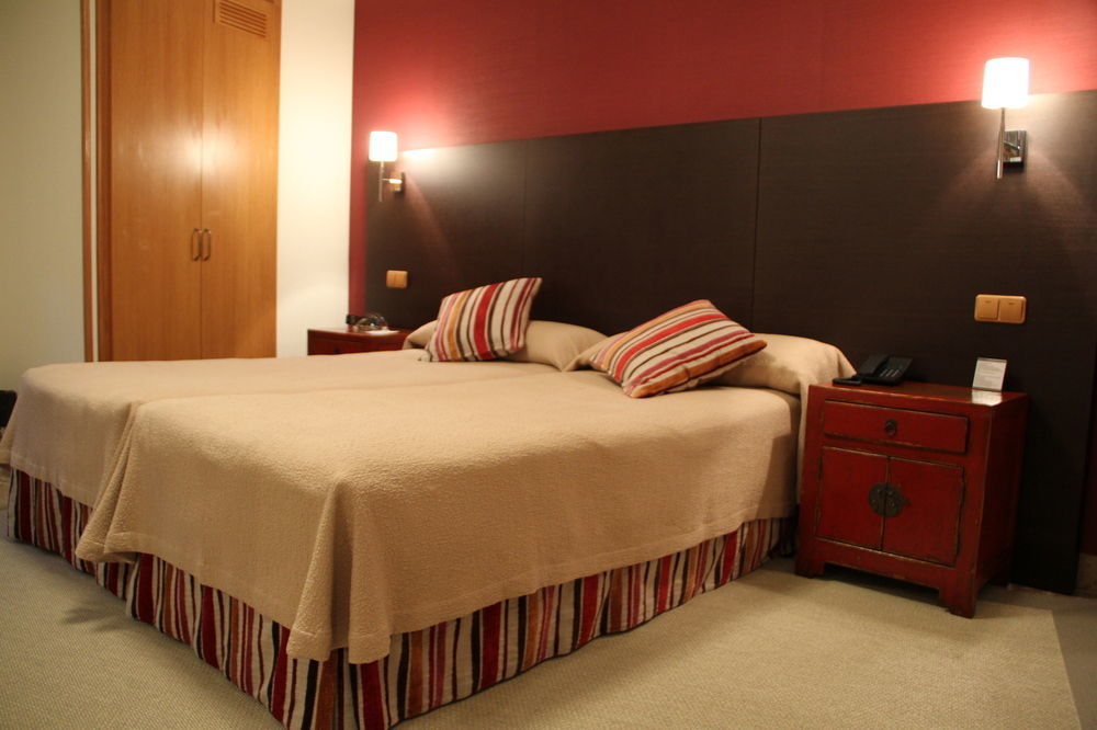 Hotel Palacio Dos Olivos Galdeano Екстериор снимка