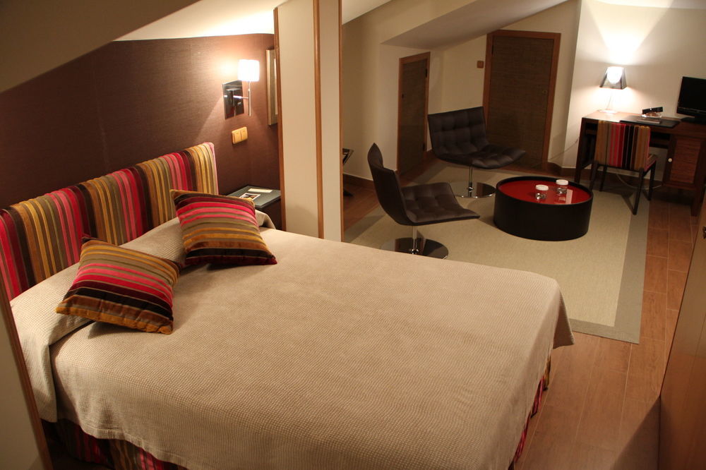 Hotel Palacio Dos Olivos Galdeano Екстериор снимка