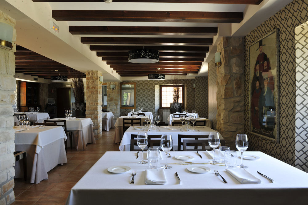 Hotel Palacio Dos Olivos Galdeano Ресторант снимка